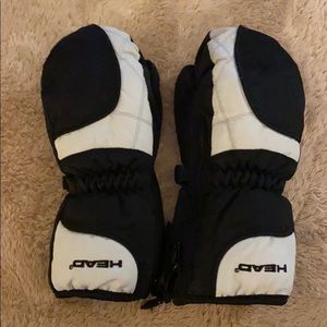 Head mittens small EUC